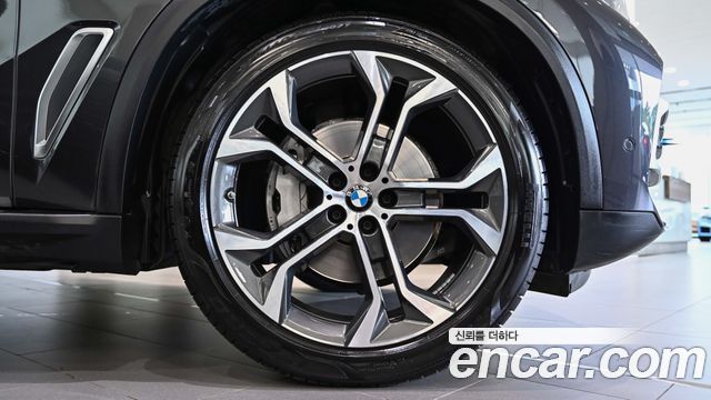BMW X5 G05 xDrive 30d xLine - фото 4