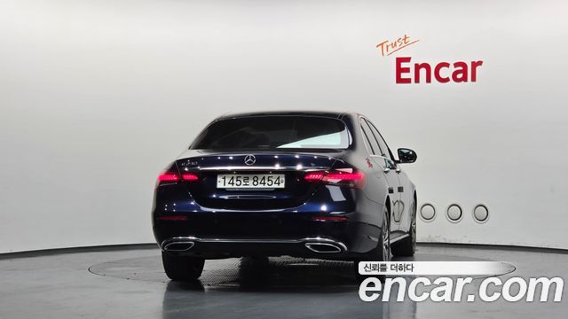 Mercedes-Benz E-Class W213 E250 Avantgarde - фото 3
