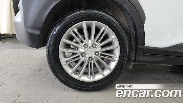 Hyundai Kona 1.6 Turbo 2WD Premium - фото 4
