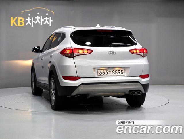 Hyundai Tucson Совершенно новый Diesel 2.0 4WD Modern - фото 3