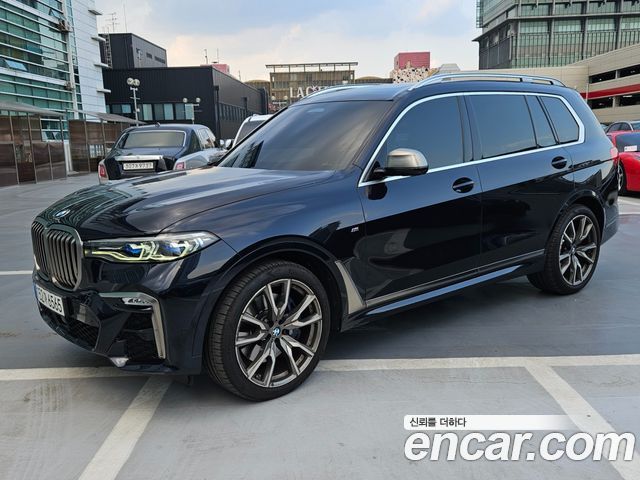 BMW X7 G07 M50i 6STR - фото 0