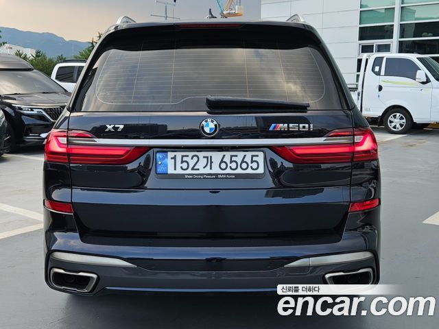 BMW X7 G07 M50i 6STR - фото 3