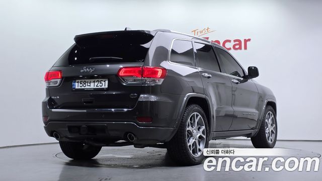 Jeep Cherokee 3.6 Overland WK2 - фото 1