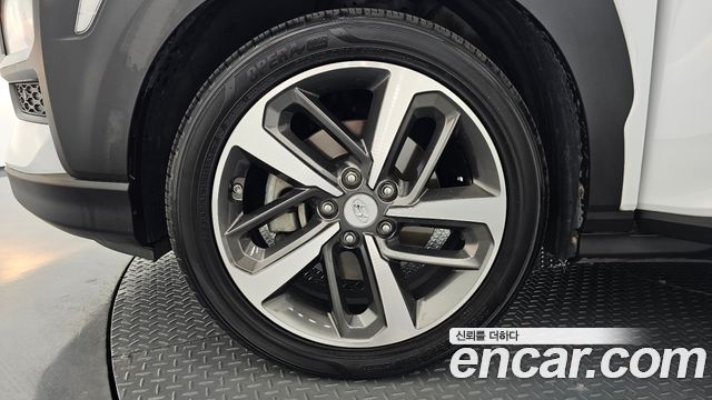 Hyundai Kona 1.6 Turbo 2WD Modern pop - фото 4