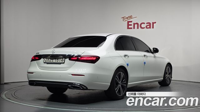 Mercedes-Benz E-Class W213 E250 Avantgarde - фото 1