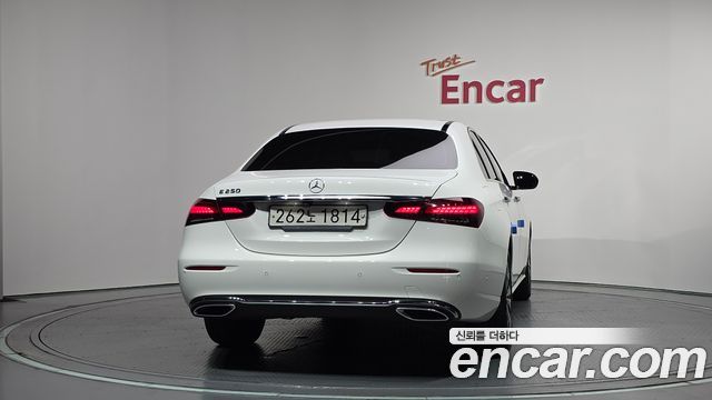 Mercedes-Benz E-Class W213 E250 Avantgarde - фото 3