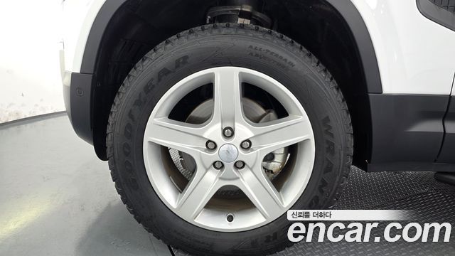 Land Rover Defender L663 110 D250 SE - фото 4