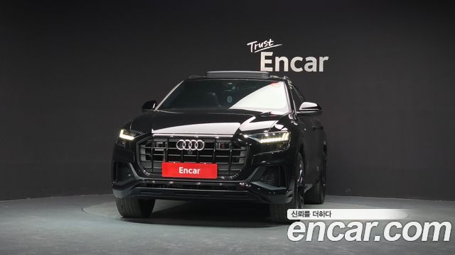 Audi Q8 55 TFSI Quattro Premium - фото 2