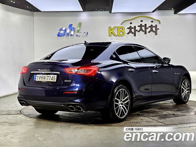 Maserati Ghibli 3.0 Diesel 3rd - фото 3