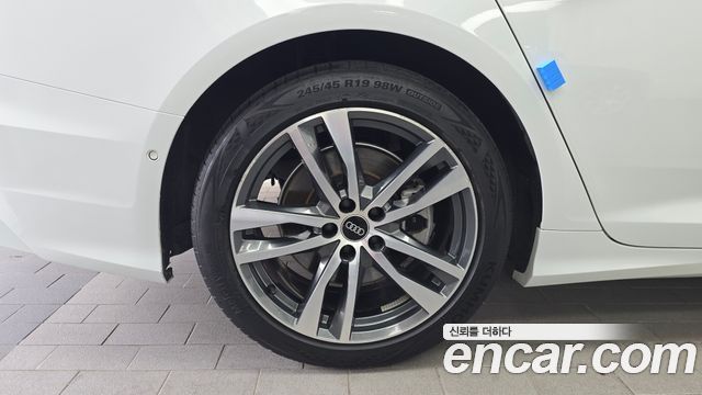 Audi A6 C8 45 TFSI Quattro Premium - фото 4