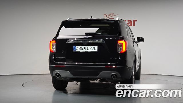 Ford Explorer 6-го поколения 2.3 LimIted 4WD - фото 3
