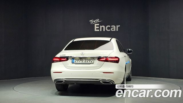 Mercedes-Benz E-Class W213 E250 Exclusive - фото 3