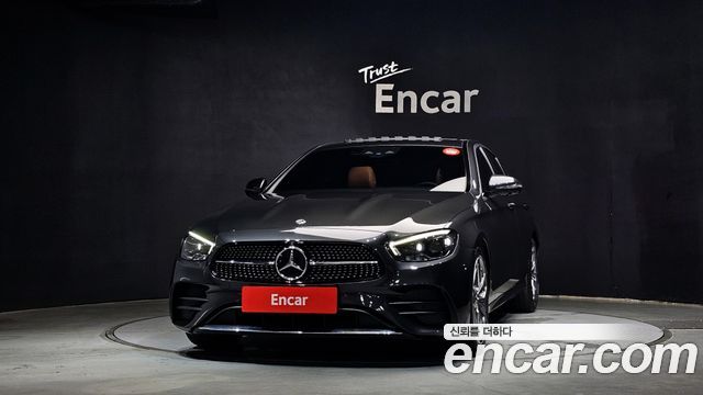 Mercedes-Benz E-Class W213 E220d 4MATIC AMG Line - фото 2