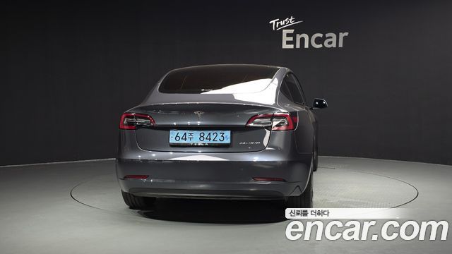 Tesla Model 3 Long Range AWD - фото 3