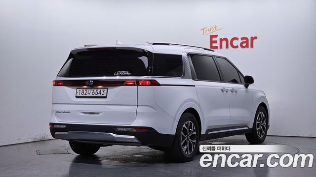 Kia Carnival 4-го поколения 9-Seater Noblesse - фото 1