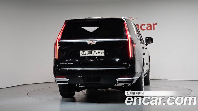 Cadillac Escalade 5-го поколения 6.2 Premium Luxury Platinum - фото 2