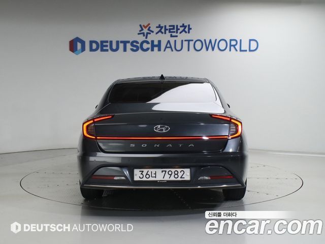 Hyundai Sonata DN8 2.0 Premium Family - фото 3