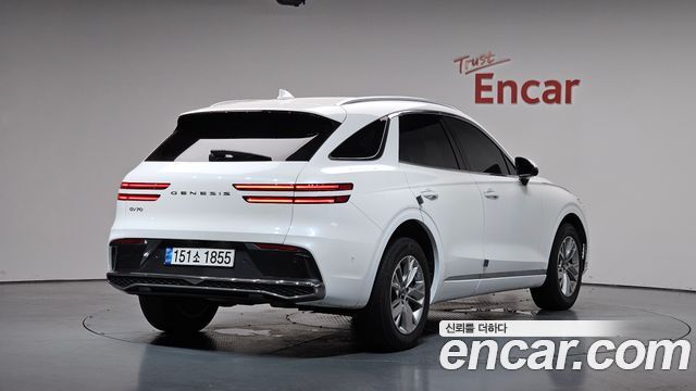 Genesis GV70 2.5T Gasoline 2WD - фото 0