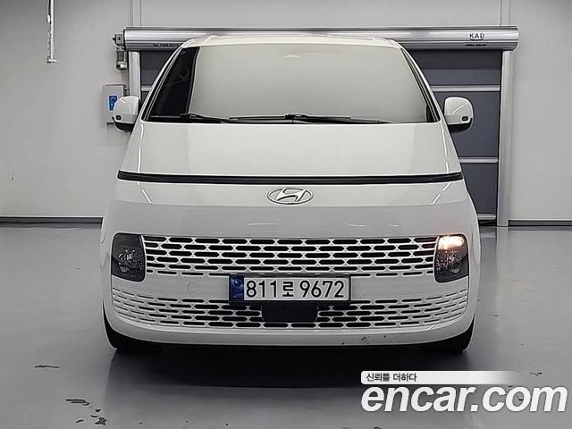 Hyundai Staria Cargo 5-Seater Modern - фото 1
