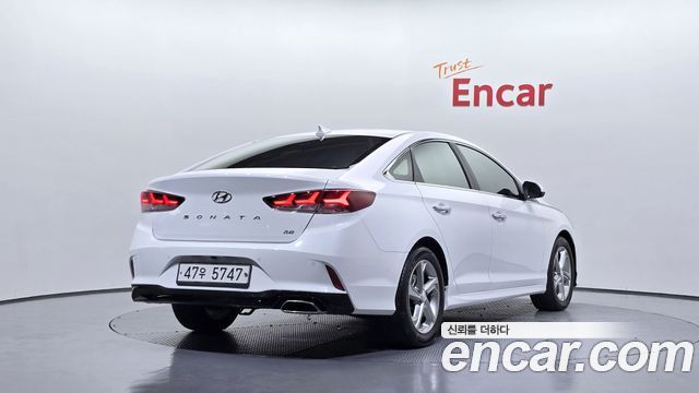 Hyundai Sonata 2.0 Modern - фото 1