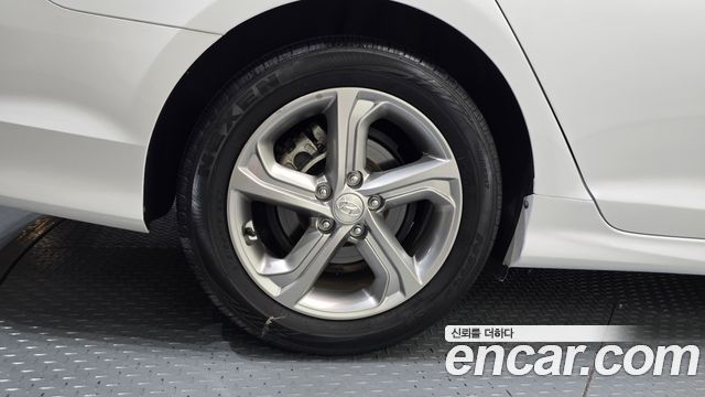 Hyundai Sonata 2.0 Modern - фото 4