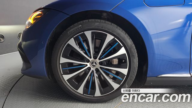 Mercedes-Benz EQE V295 EQE350+ - фото 4
