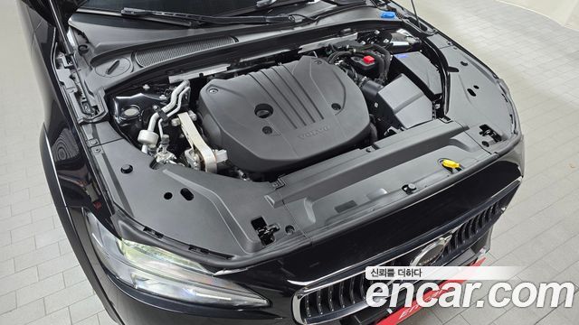 Volvo V90 B5 Ultimate AWD - фото 4