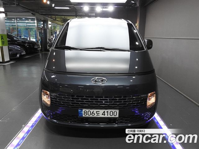 Hyundai Staria Cargo 3-Seater Modern - фото 0