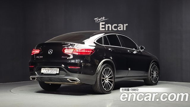 Mercedes-Benz GLC-Class X253 GLC300 4MATIC AMG Line Coupe - фото 1
