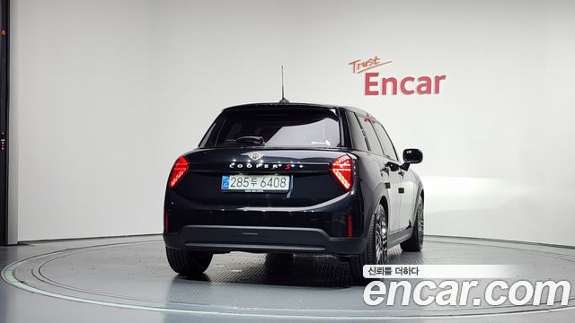 Mini Cooper 4-го поколения 5 Door Favoured - фото 3