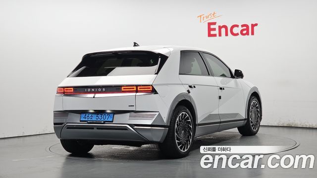 Hyundai Ioniq5 Long Range AWD Prestige - фото 1