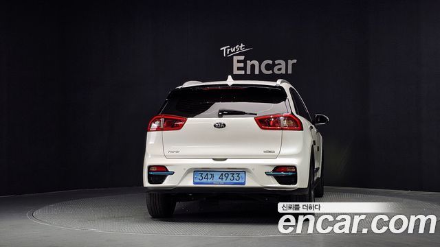 Kia Niro EV Noblesse - фото 3