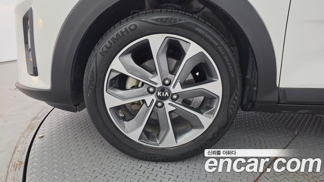 Kia Stonic 1.4 Prestige - фото 4