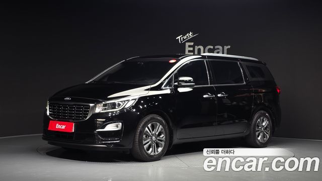 Kia Carnival Новый 11-Seater Prestige - фото 0