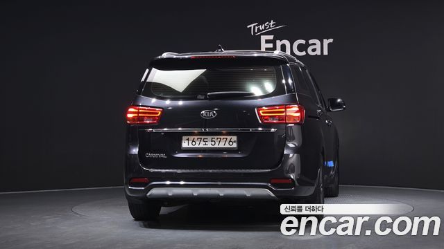 Kia Carnival Новый 9-Seater Luxury - фото 3