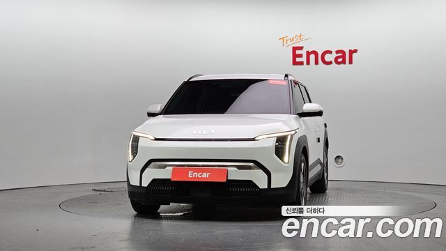 Kia EV3 Long Range 2WD Earth - фото 1