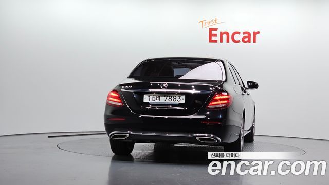 Mercedes-Benz E-Class W213 E300 Avantgarde - фото 3