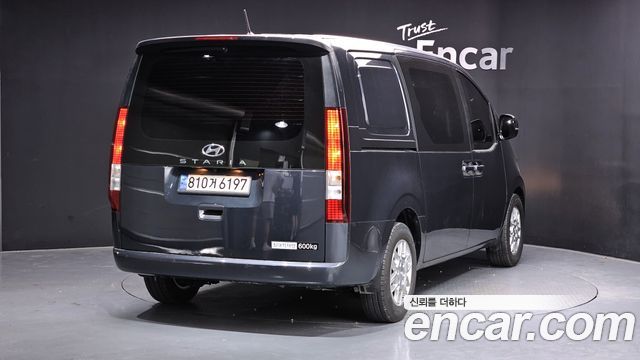 Hyundai Staria Cargo 5-Seater Modern - фото 1