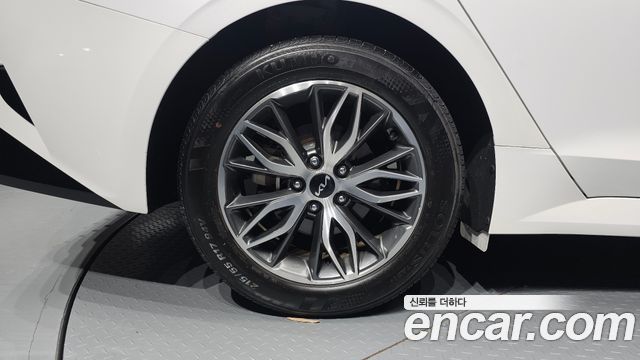 Kia K5 3-го поколения 2.0 LPI(Renter car) Trandy - фото 4