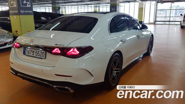 Mercedes-Benz E-Class W214 E300 4MATIC AMG Line - фото 1
