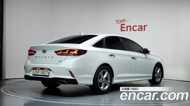 Hyundai Sonata 2.0 Modern - фото 1