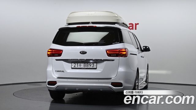 Kia Carnival Новый 9-Seater Noblesse Special - фото 3