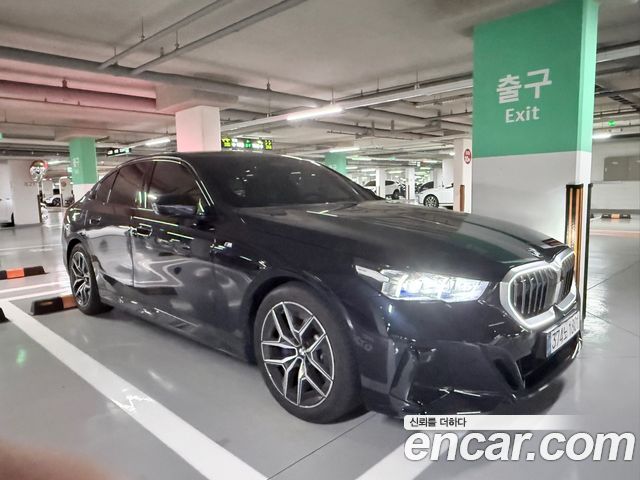 BMW 5-Series G60 520i M Sport - фото 2