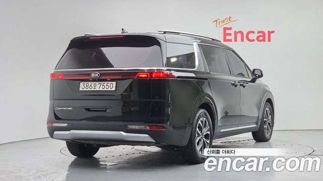 Kia Carnival 4-го поколения 9-Seater Noblesse - фото 1