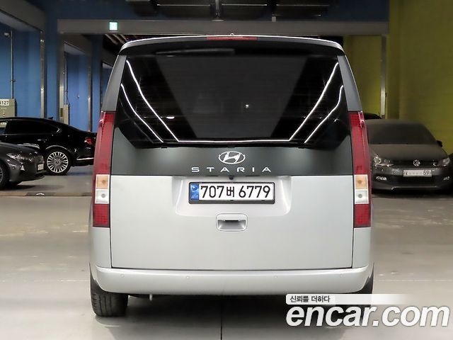 Hyundai Staria Tourer 11-Seater Modern - фото 2