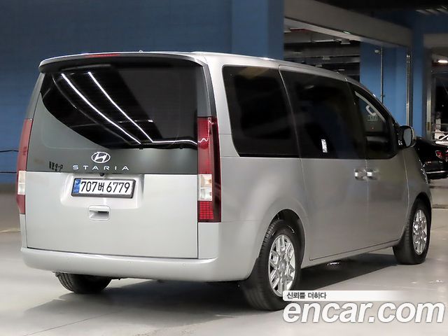 Hyundai Staria Tourer 11-Seater Modern - фото 3