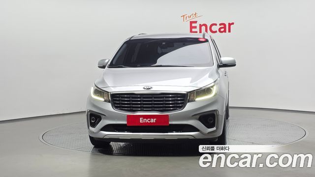 Kia Carnival Новый 9-Seater Luxury - фото 2