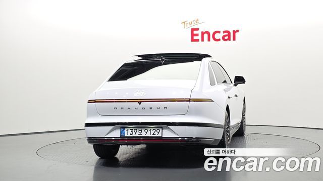 Hyundai Grandeur GN7 2,5 Gasoline 2WD Calligraphy - фото 3