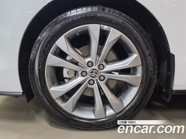 Toyota Sienna 4-го поколения 2.5 Hybrid 2WD - фото 4