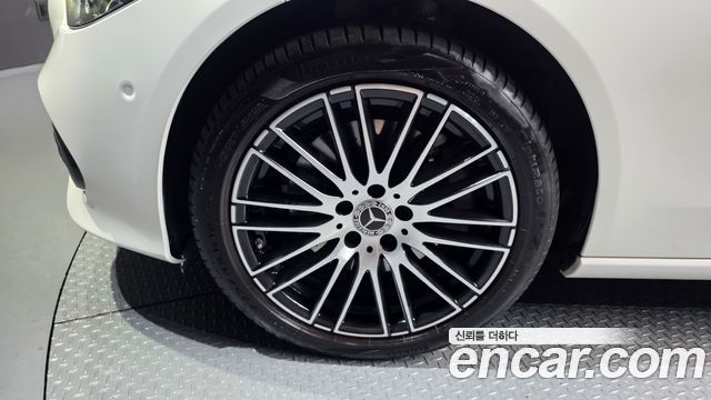 Mercedes-Benz C-Class W206 C200 4MATIC Avantgarde - фото 4